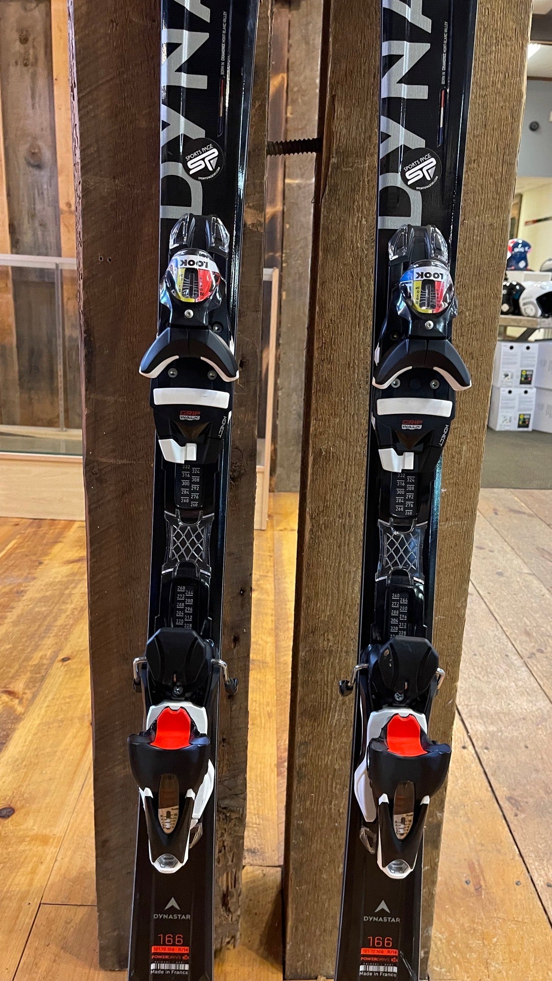 Dynastar Speed Zone 8 CA - All-Rounder - Ski Review - Season
