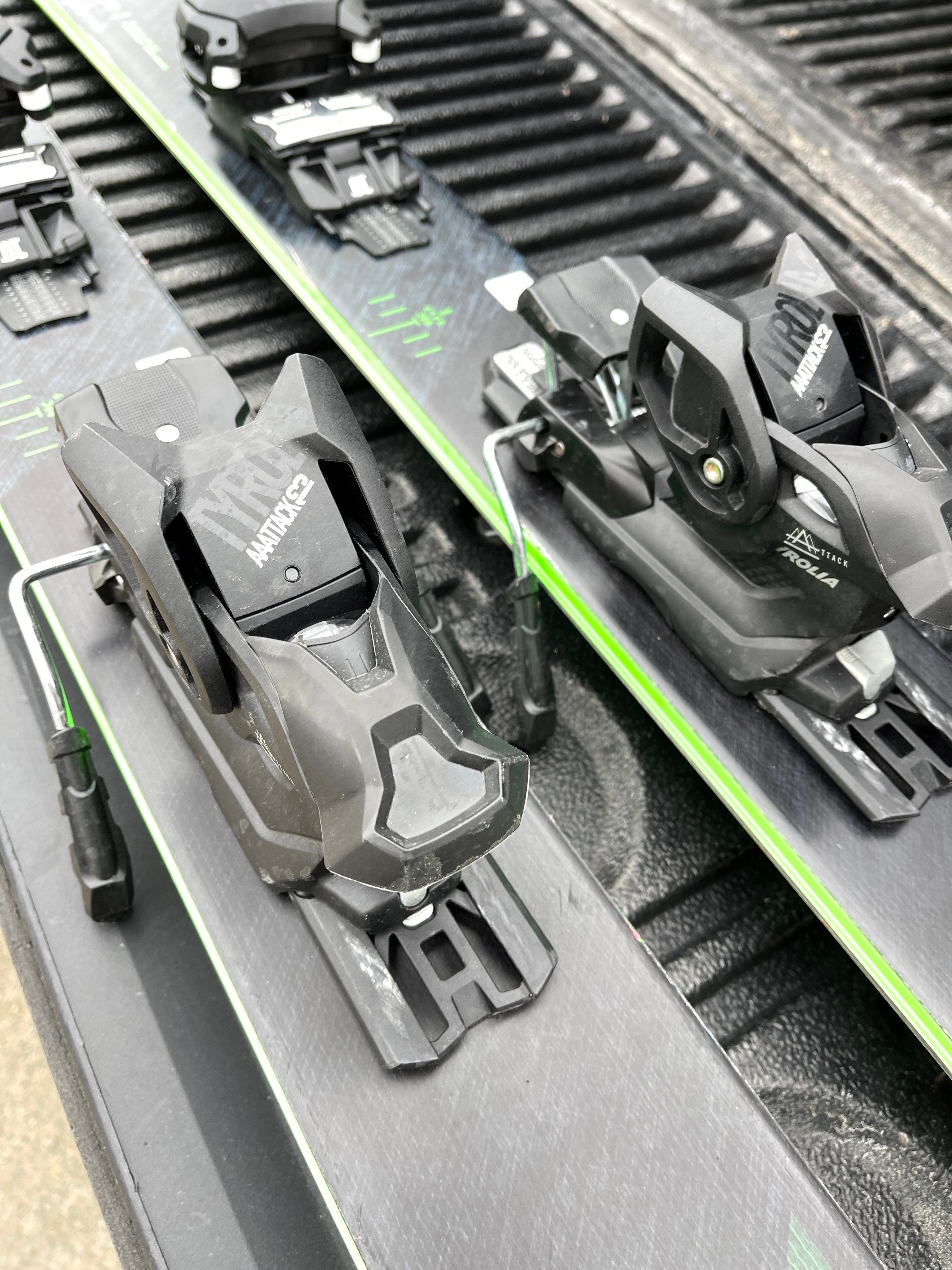 2021 Head Kore 105 with Tyrol Attack 13 Demo Bindings - 180cm