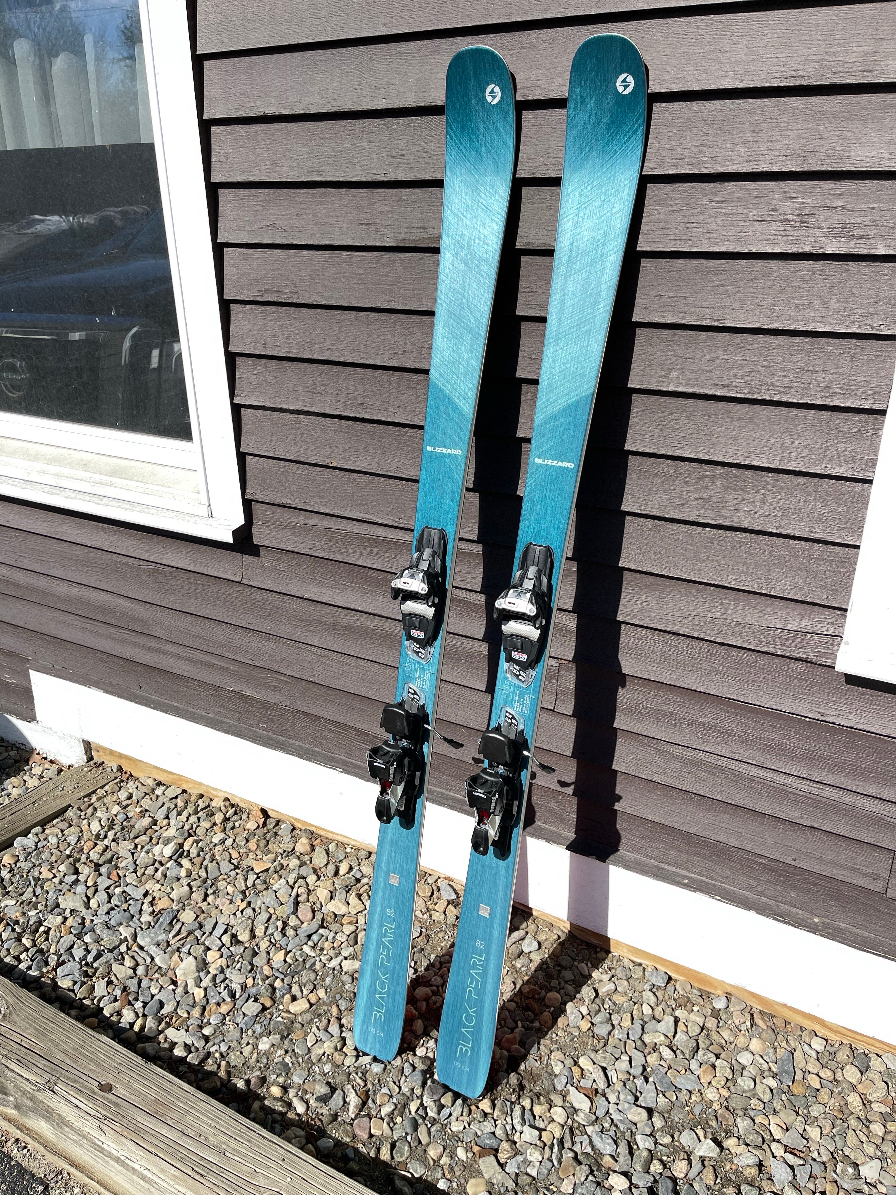 2021 Blizzard Black Pearl 82 with Marker Squire TCX Bindings 2021 Blizzard Black Pearl 82 with Marker Squire TCX Bindings